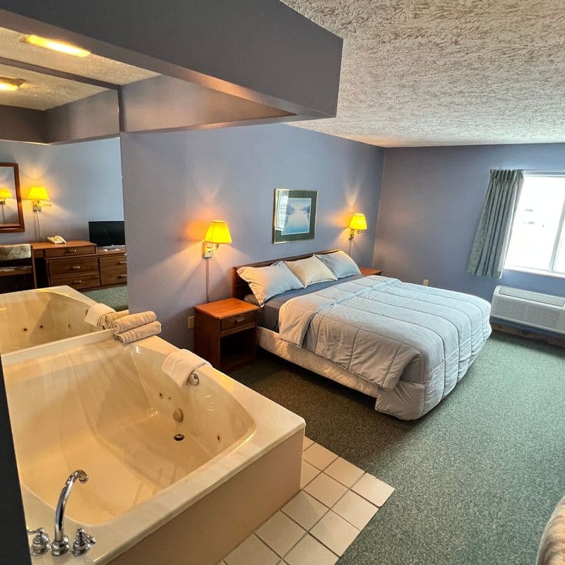King Jacuzzi Tub
