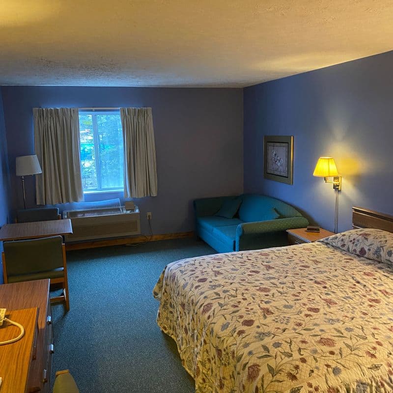 Queen Room